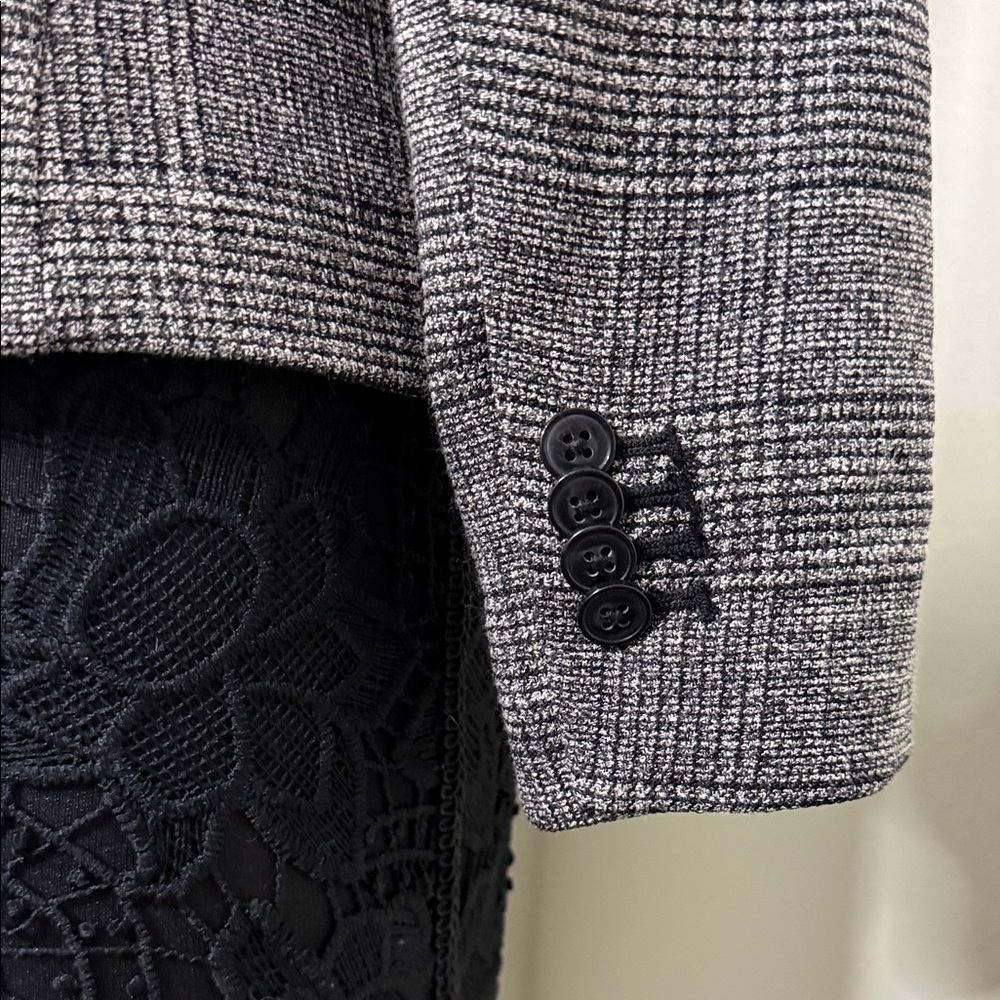 H&M Classic Black and Gray Blazer - Picture 5 of 11